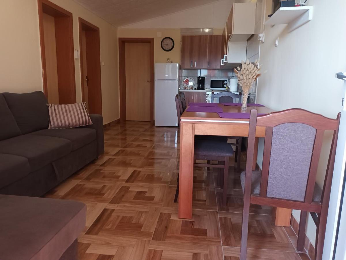 Apartman Zlata Vir Exterior photo