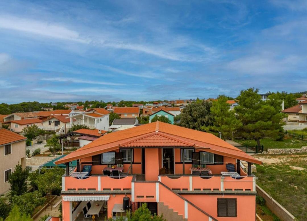 Apartman Zlata Vir Exterior photo